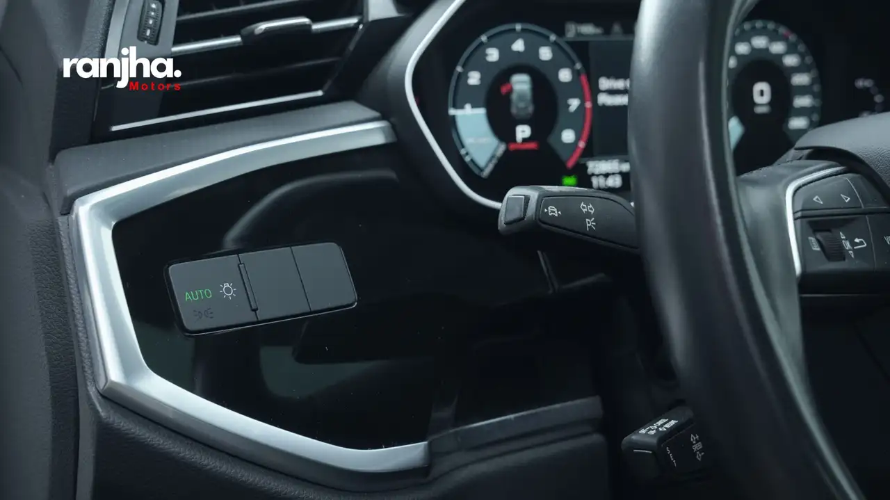Audi Q3 снимка Audi Q3
