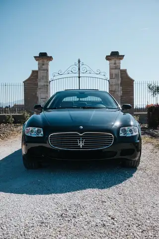 Maserati Quattroporte 4.2 V8 boîte F1 carnet d’entretien à jour