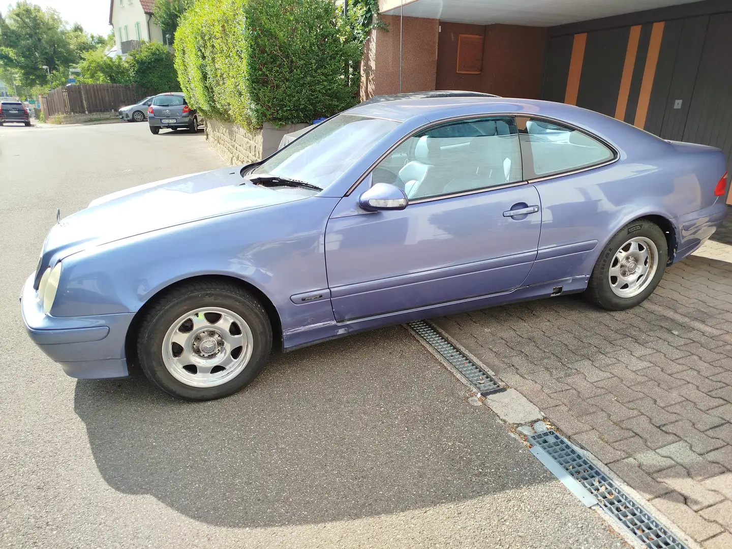 Mercedes-Benz CLK 230 Coupe Kompressor Avantgarde Blau - 1