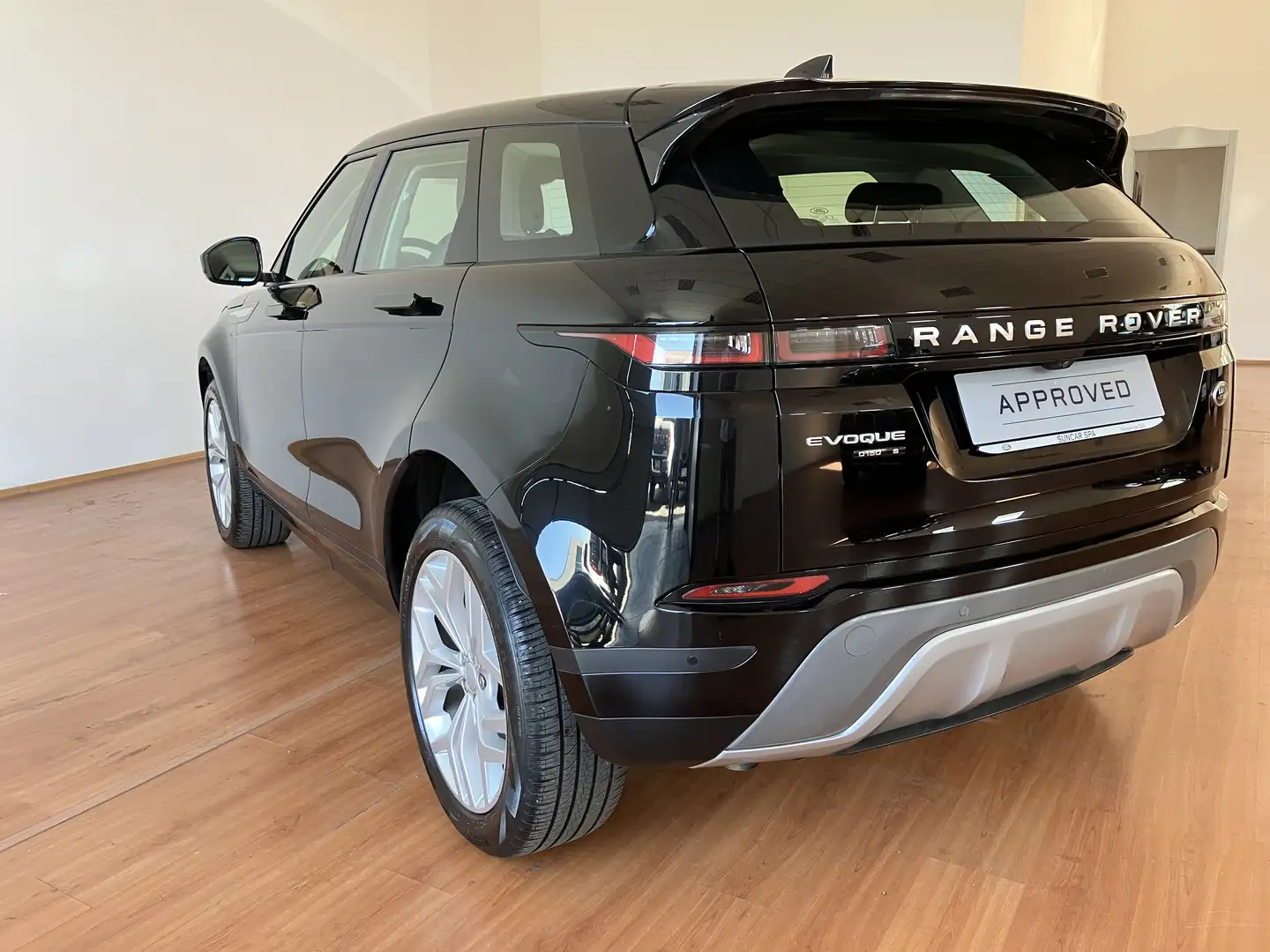 Land Rover Range Rover Evoque Evoque 2.0d  S150cv auto RATAmensile  257€* Negro - 2