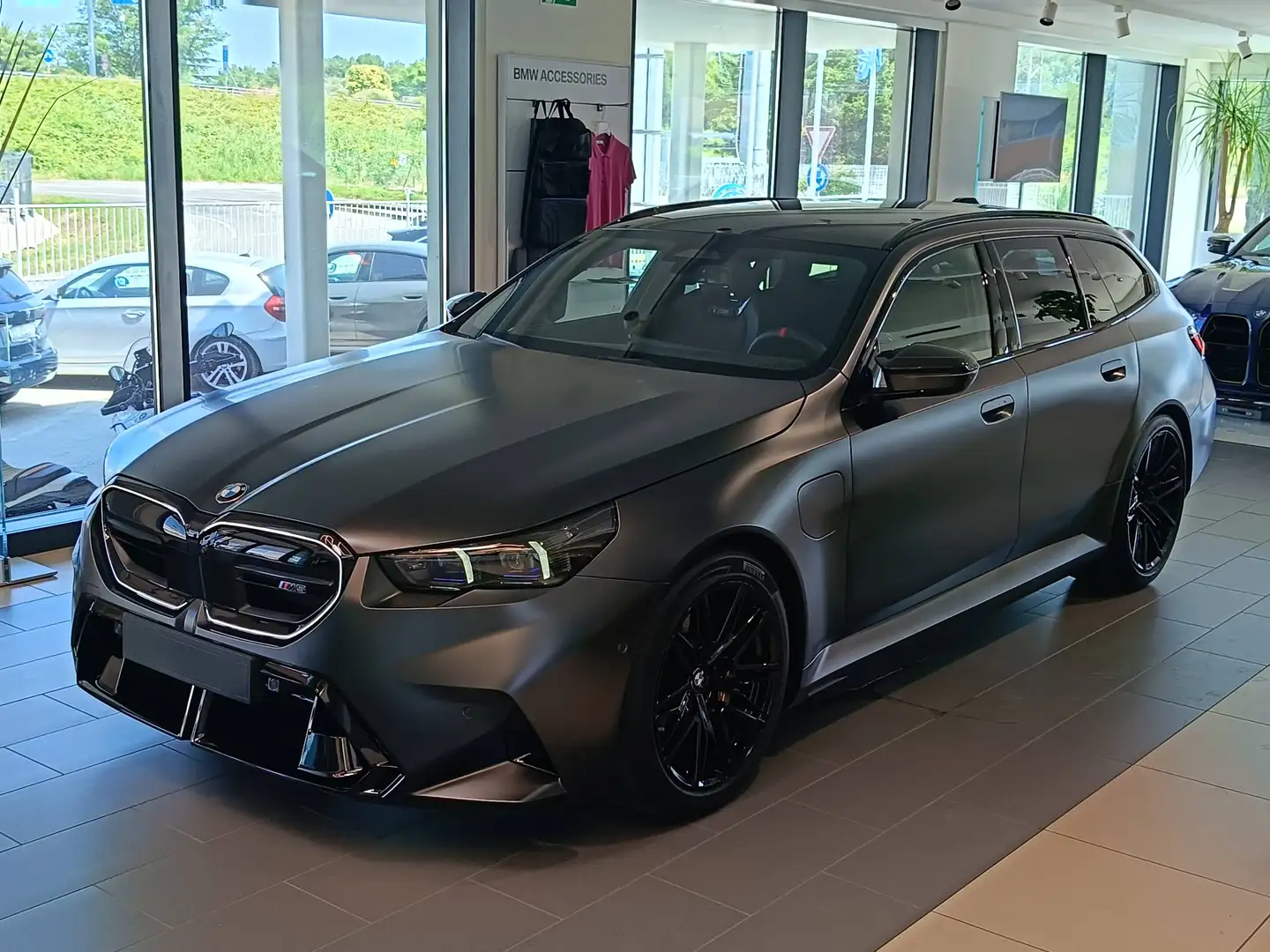 BMW M5 Touring Grigio - 1