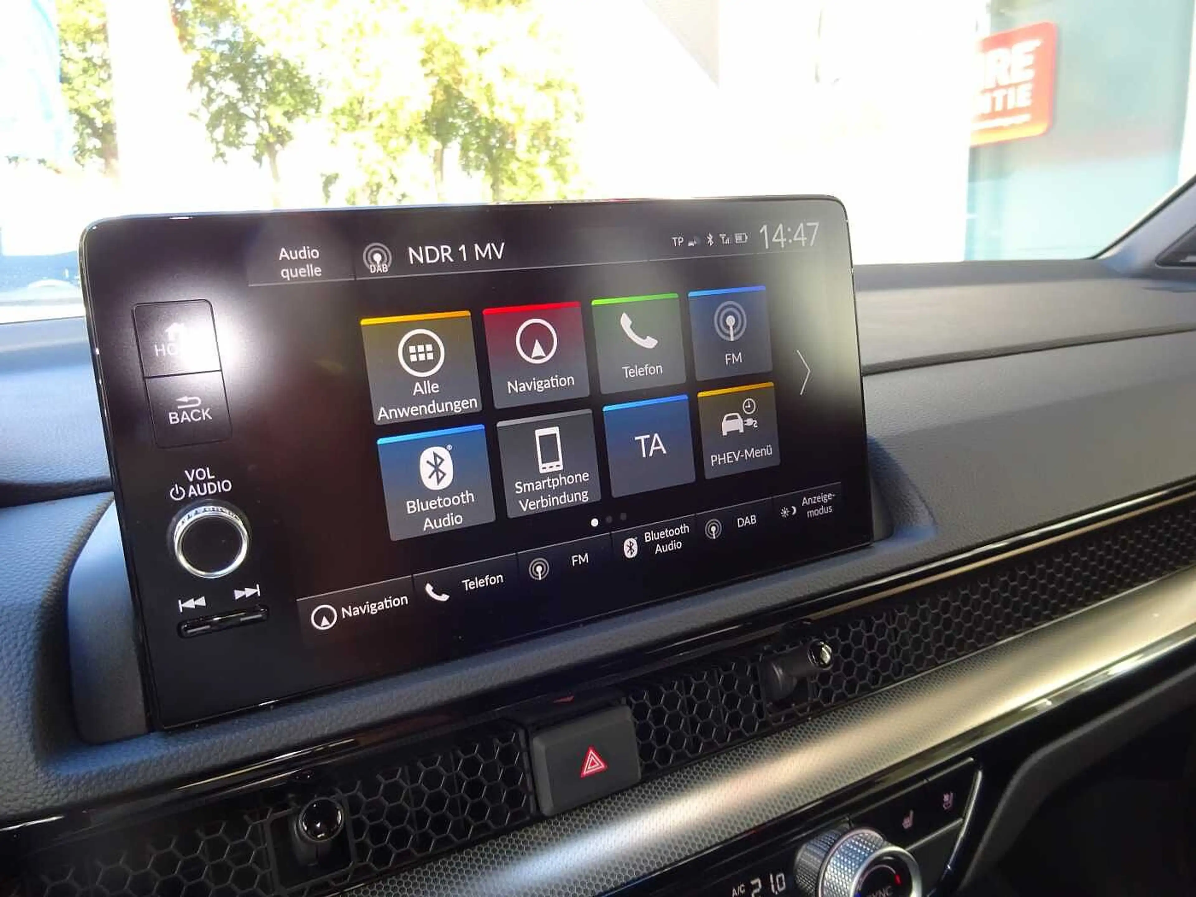 Honda CR-V Plug in Hybrid e:PHEV 2.0 i-MMD 2WD Advance Tech — photo 13