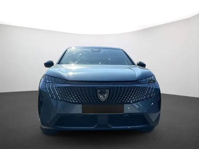 Peugeot 3008 view 3