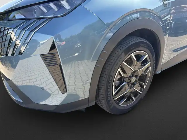 Peugeot 3008 view 11