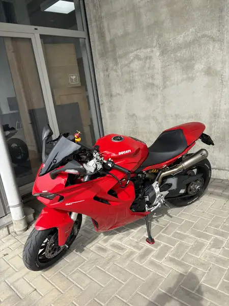 Ducati SuperSport 950