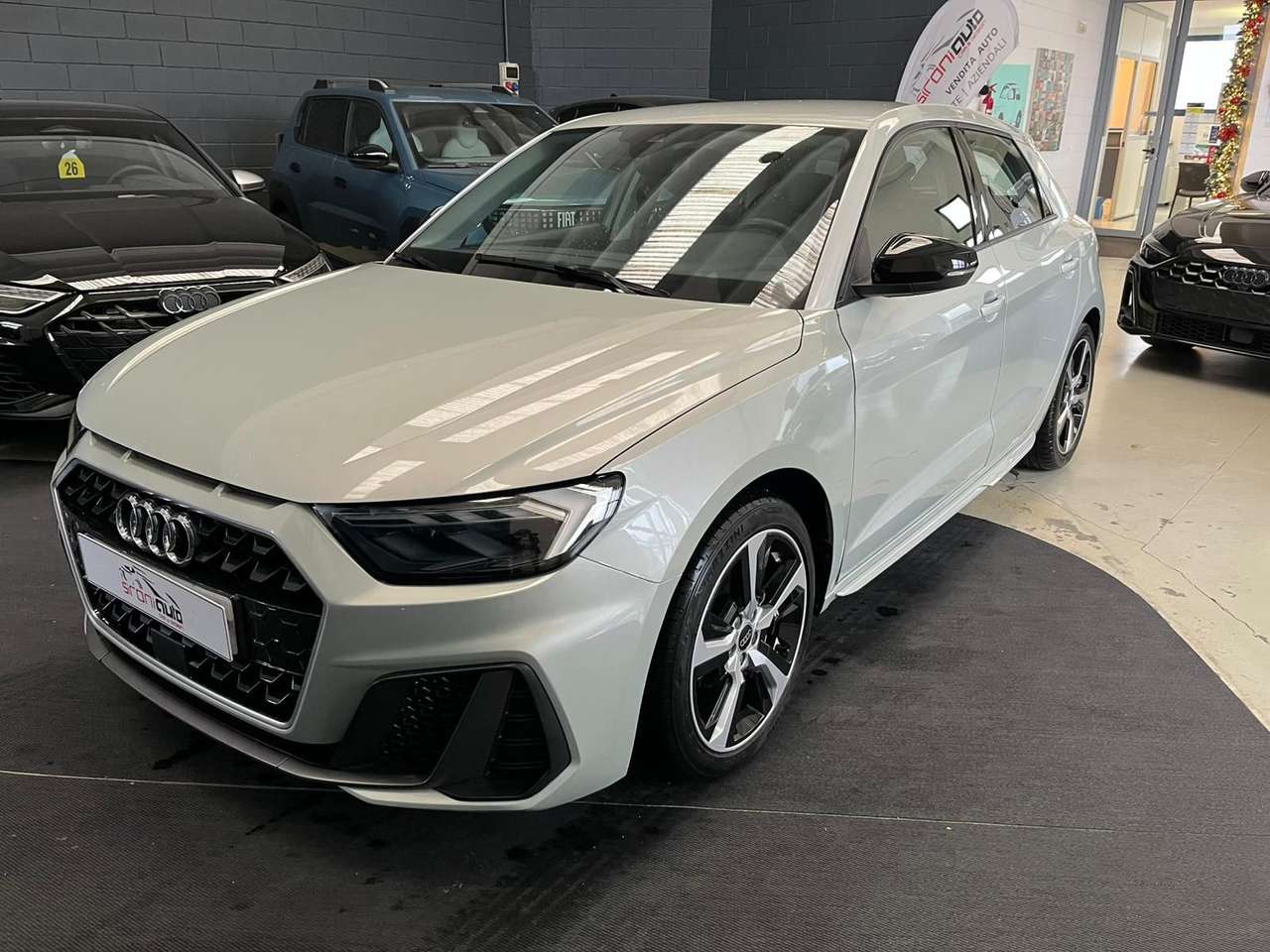 Audi A1 A1 SPB 25 1.0 TFSI  S Line Adrenalin