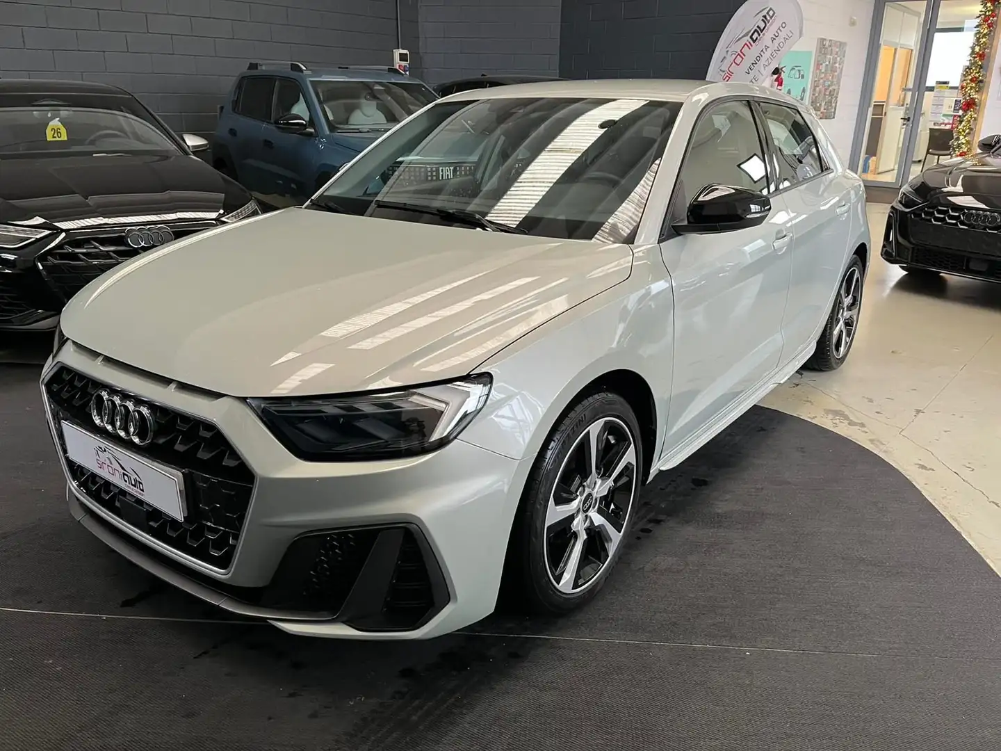 Audi A1 A1 SPB 25 1.0 TFSI  S Line Adrenalin Argent - 1