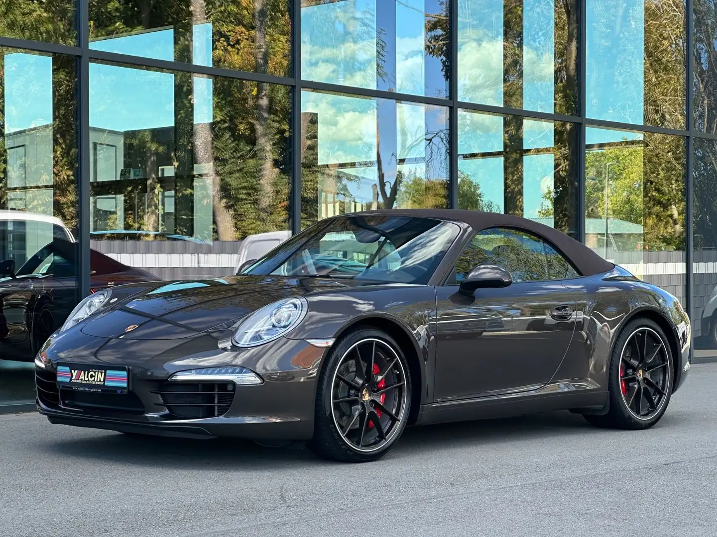 Porsche 991 Carrera S Cabriolet 1.HA/BRD/CHRONO/14-WEGE Grau - 2