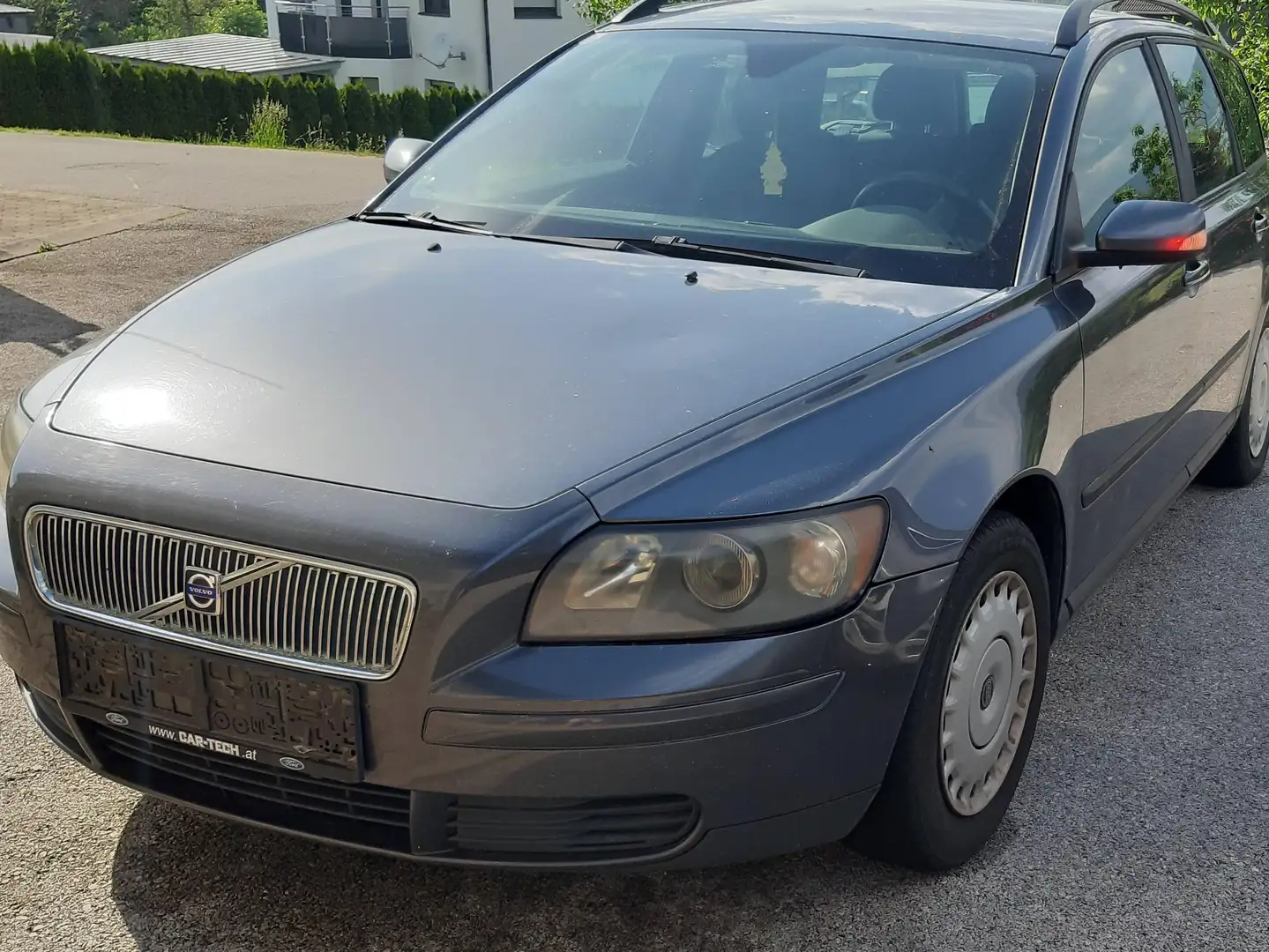 Volvo V50 V50 1,6 D Kinetic Kinetic Grau - 1