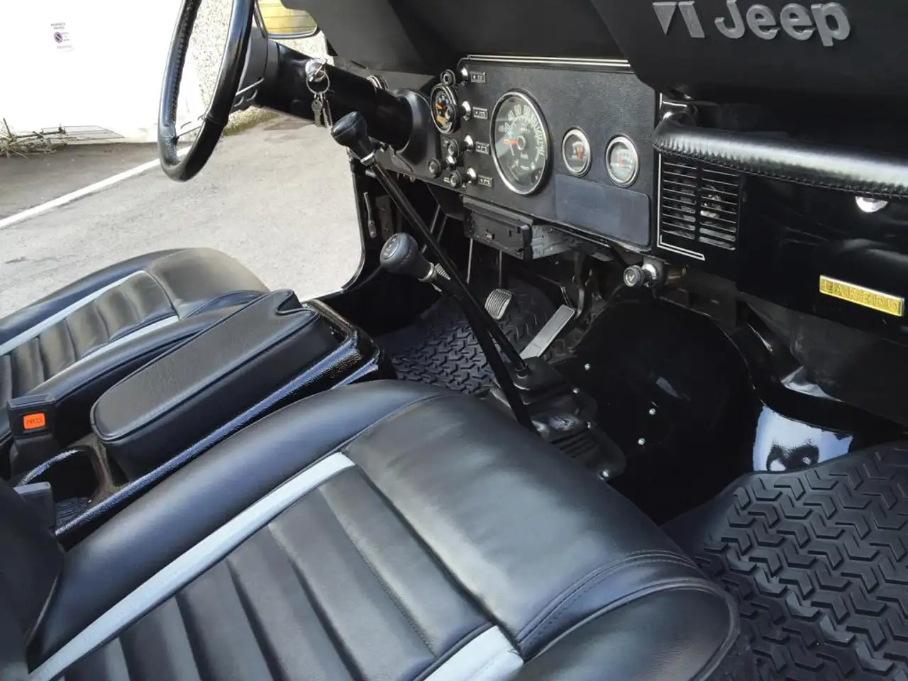 Jeep CJ-7 LAREDO, foto 5