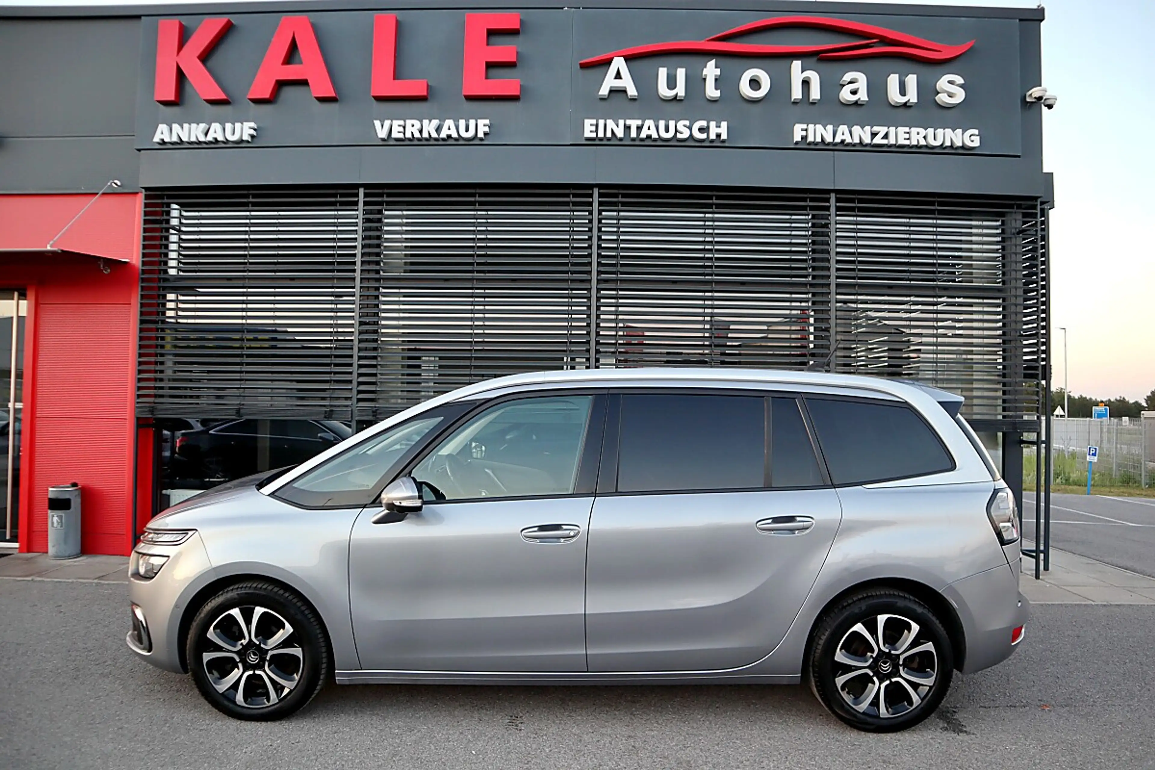 Citroen Grand C4 SpaceTourer Grand C4 Spacetourer BlueHDi 130 Automatik Shin... — photo 10