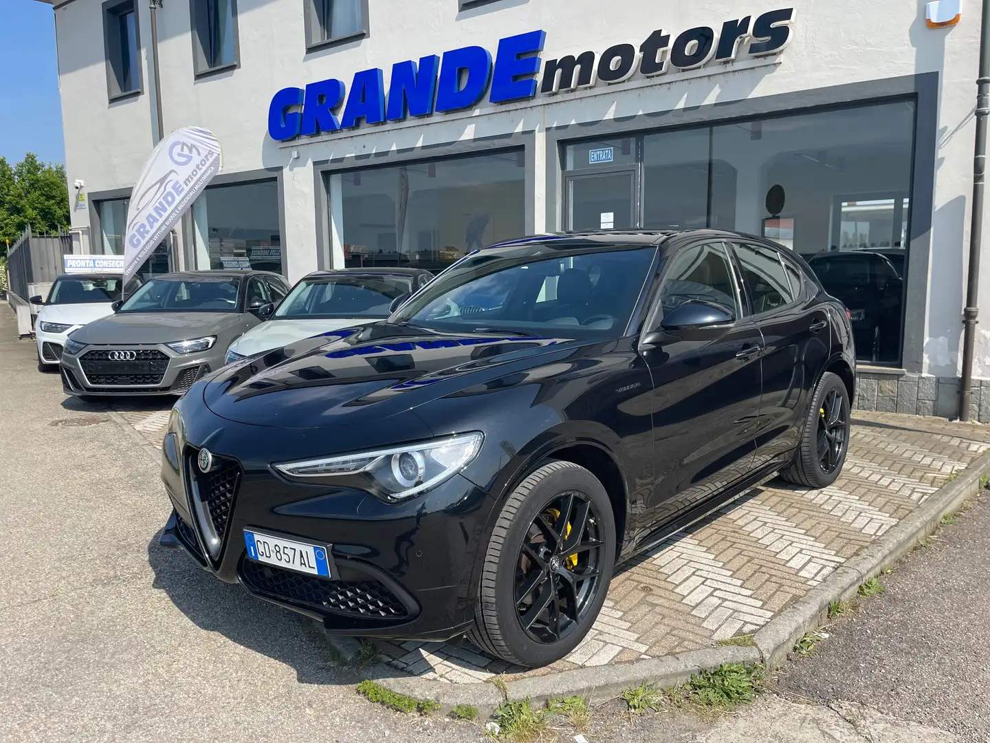 Alfa Romeo Stelvio Stelvio 2.2 t Veloce Q4 210cv auto Zwart - 1