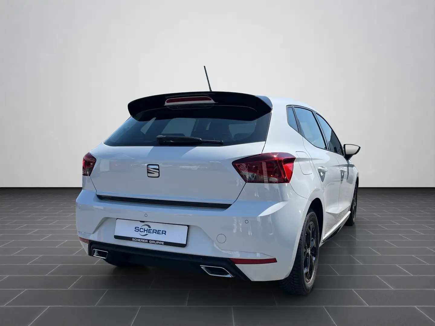 SEAT Ibiza 1.0 TSI FR Navi, Full Link, LED, Kessy, PD Weiß - 2