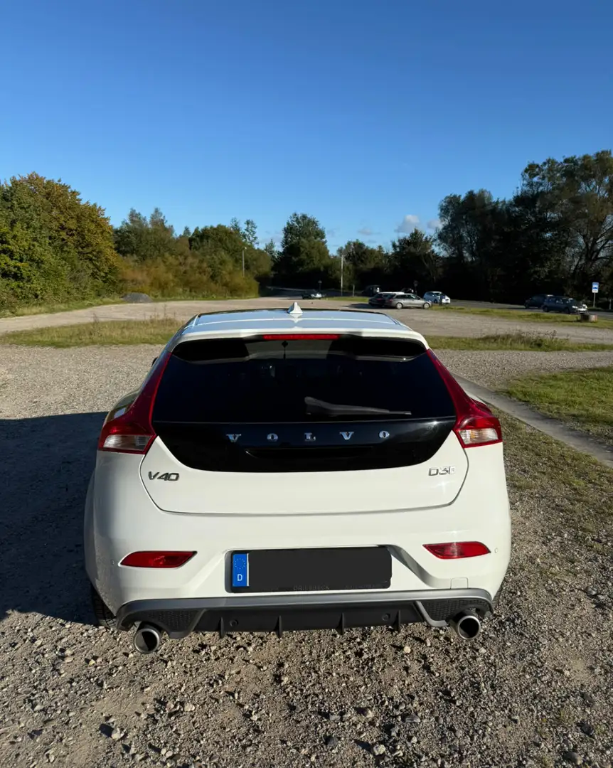 Volvo V40 R-Design Weiß - 2