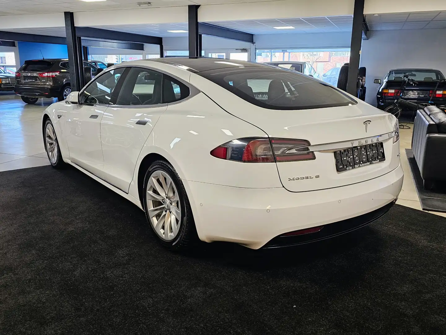 Tesla Model S 90D 525pk ** Autopilot - 1ste eigenaar Bianco - 2