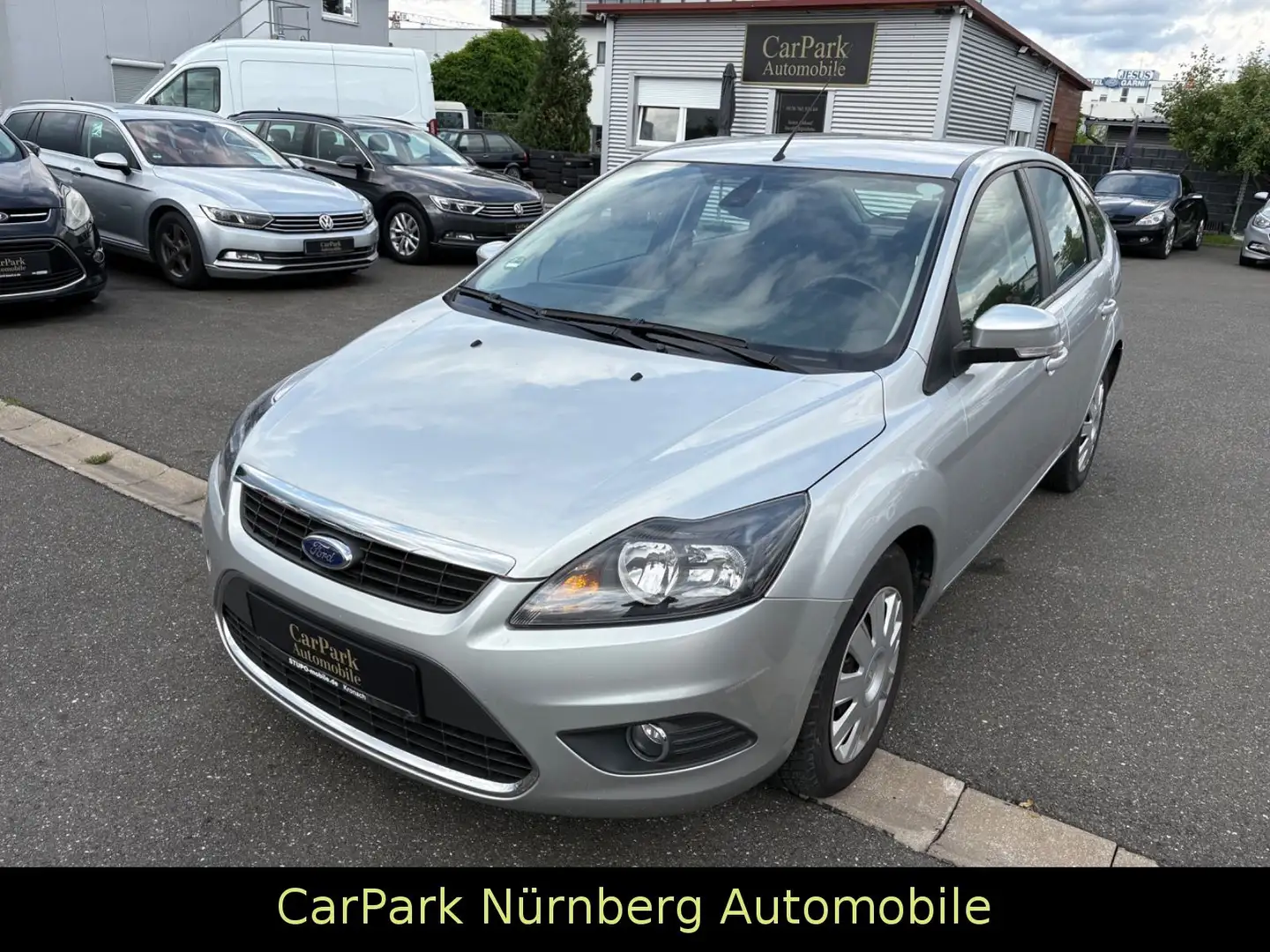 Ford Focus Lim. Titanium Automatik Getriebe Silber - 1