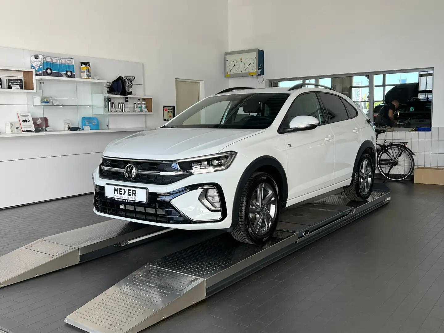 Volkswagen Taigo R-Line 1.0 TSI *IQ.Light,Kamera, App Connect,17'- Bianco - 2