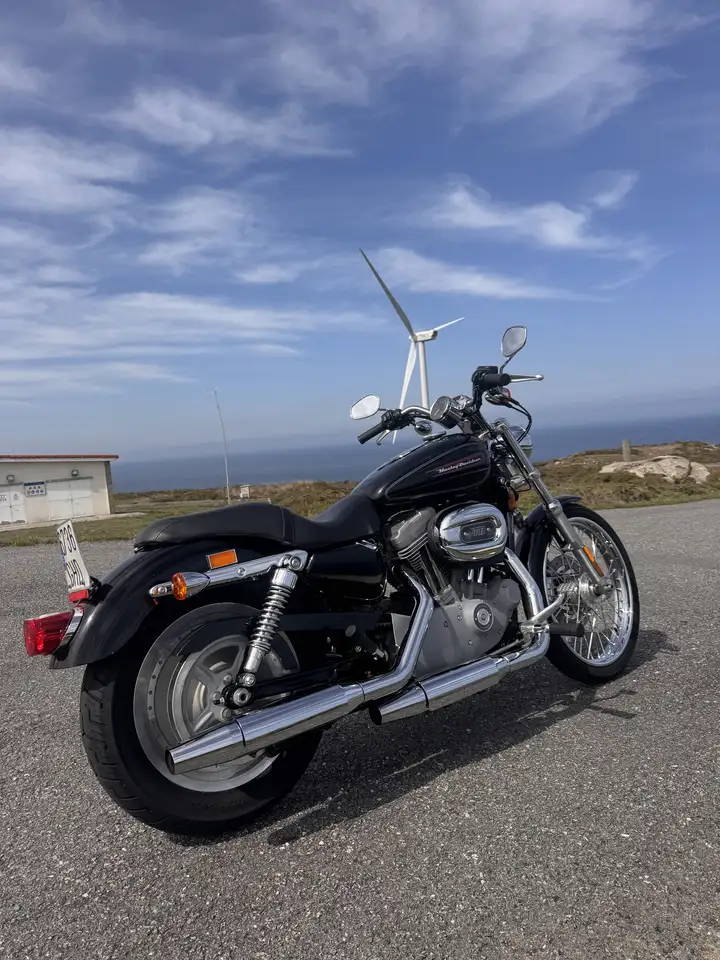 Harley-Davidson Sportster 880