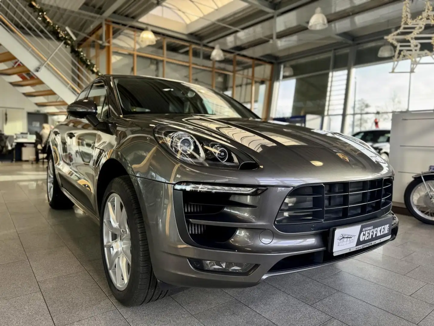 Porsche Macan S, AHK, Alcantara, Pano-Schiebedach! Navi Grey - 2