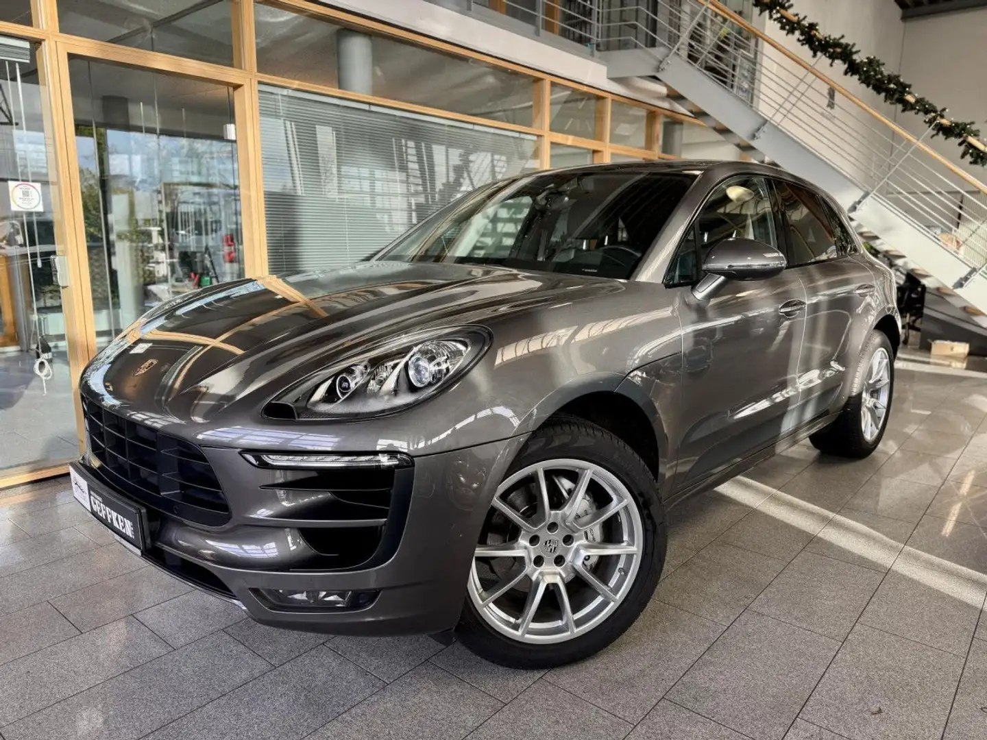 Porsche Macan S, AHK, Alcantara, Pano-Schiebedach! Navi Grey - 1