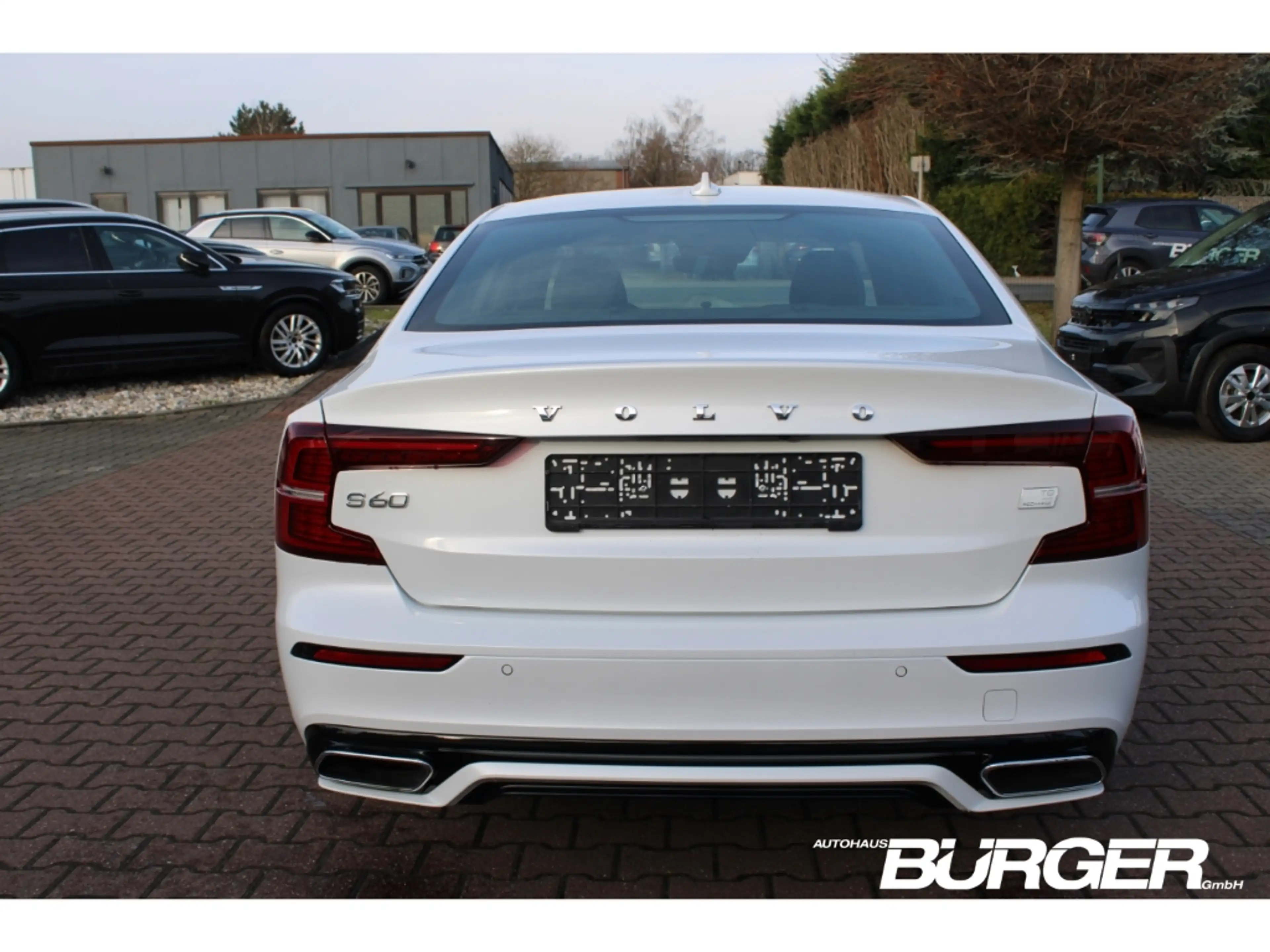 Volvo S60 R Design AWD T8 HUD Navi 360°Pano ACC LED  Memory — photo 6