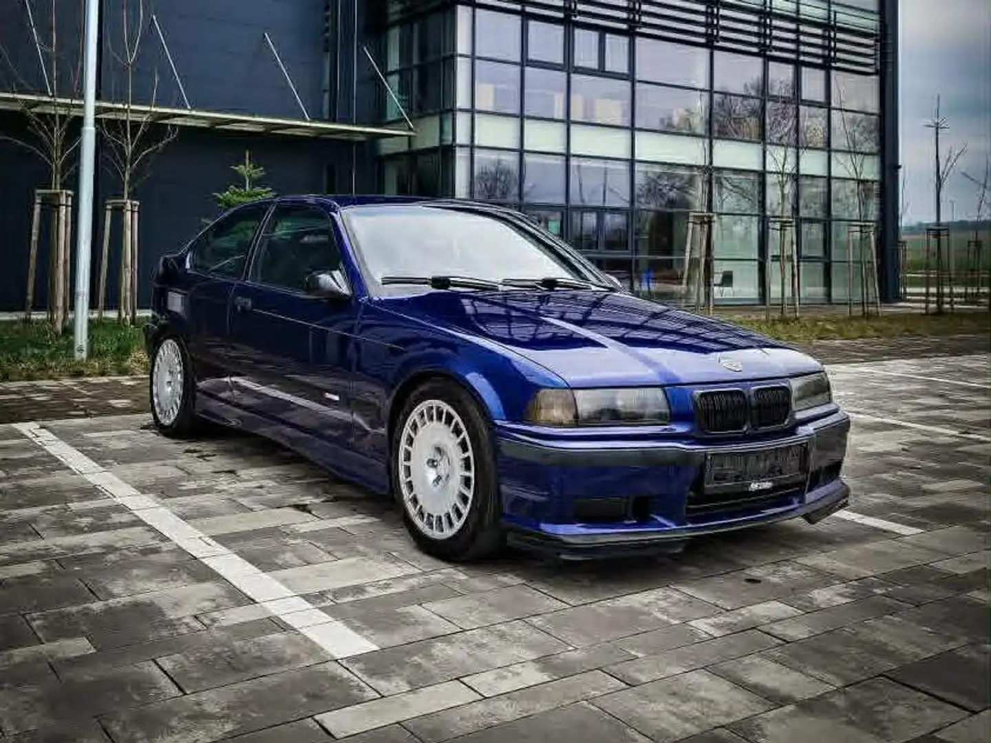 BMW 323 323ti compact Blau - 1