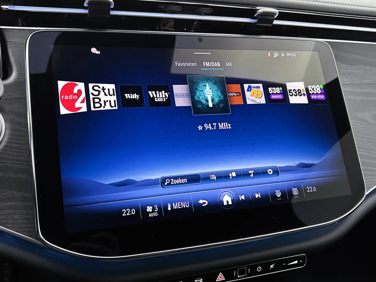 Mercedes-Benz E-Class 2026 — фото 8