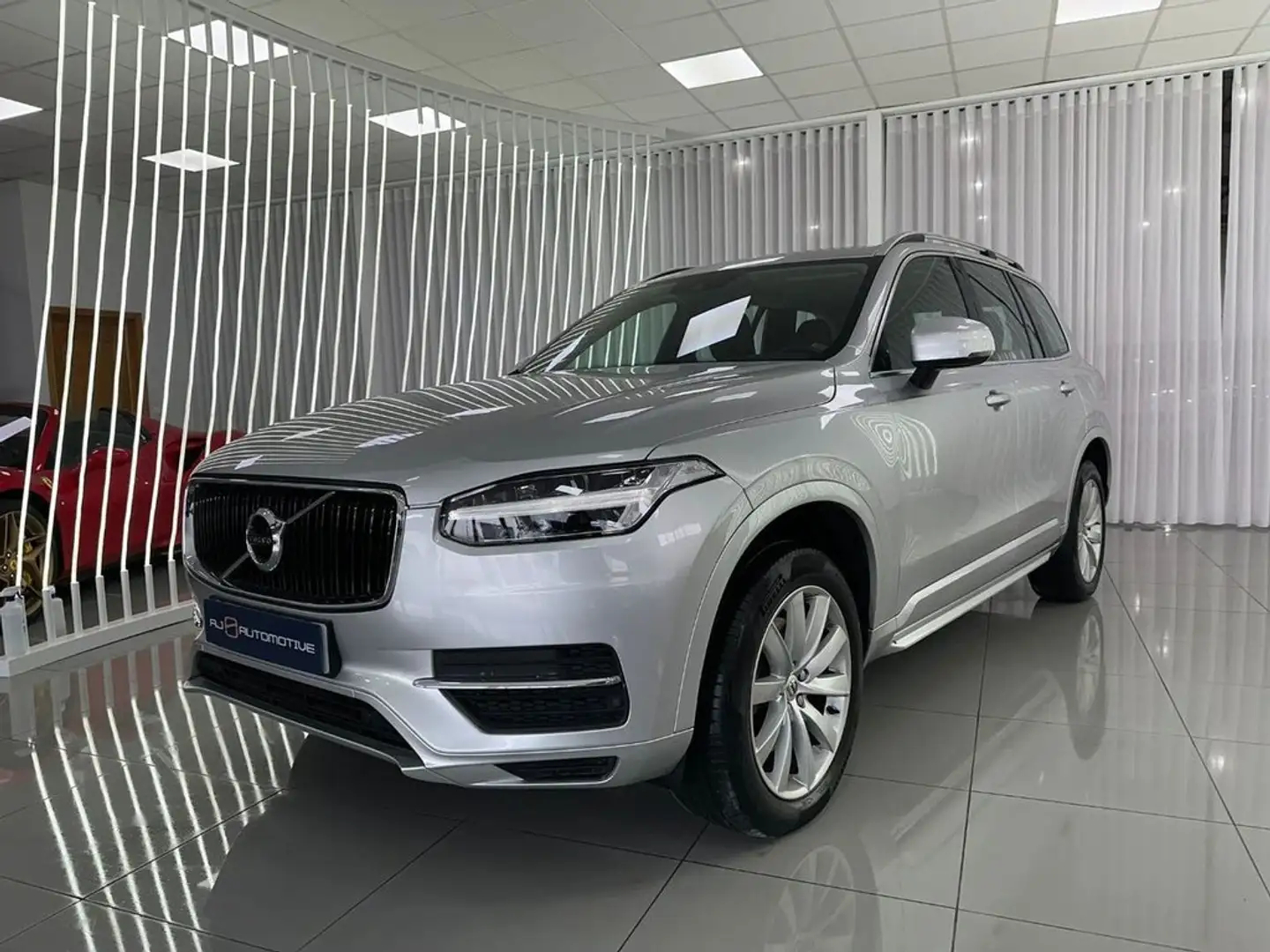 Volvo XC90 D4 Momentum 7pl. Aut. Gris - 1
