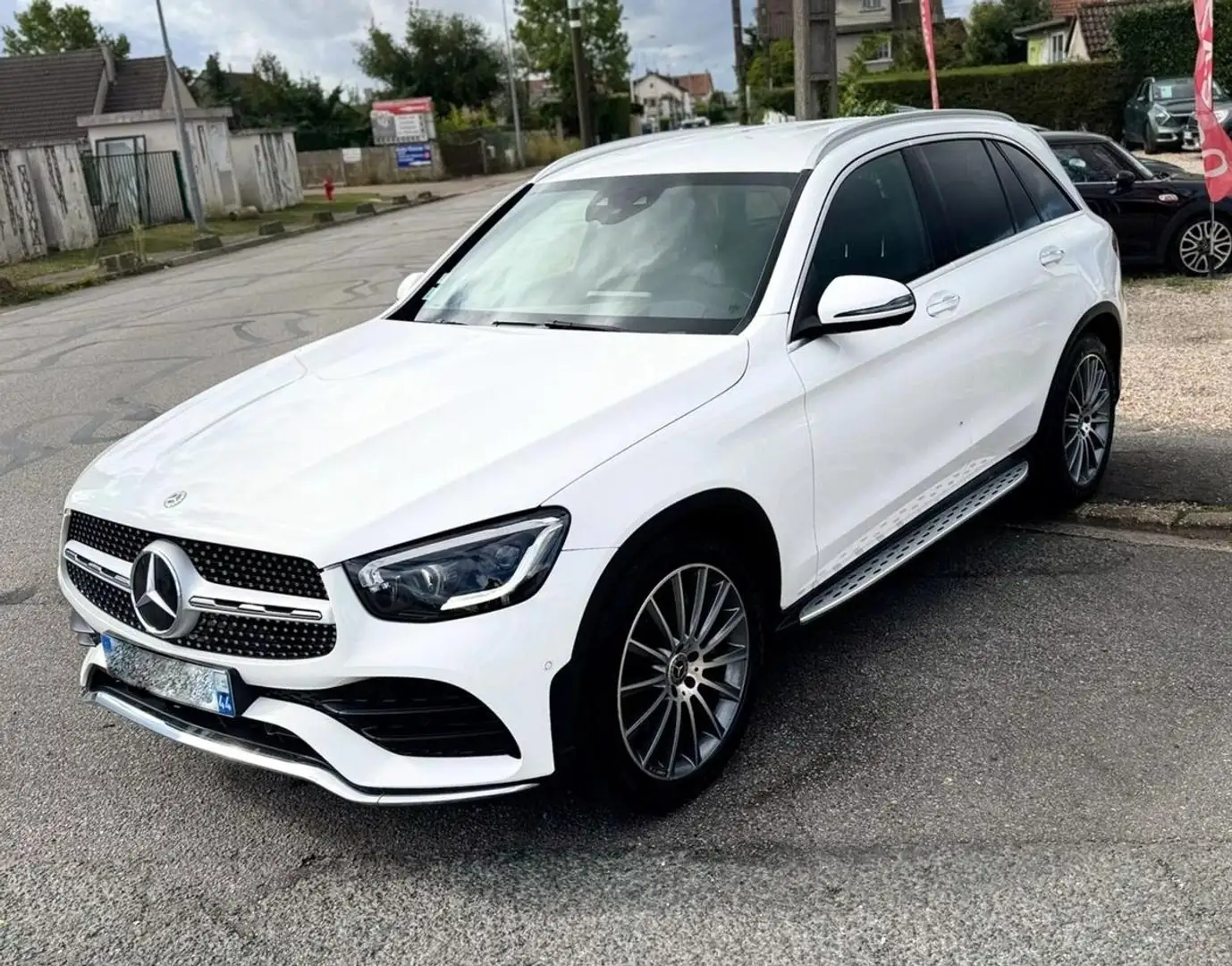 Mercedes-Benz GLC 220 220d BVA9 4Matic AMG Line 194CV ENTRETIEN COMPLET A JOUR GARANTIE 12 M Noir - 1
