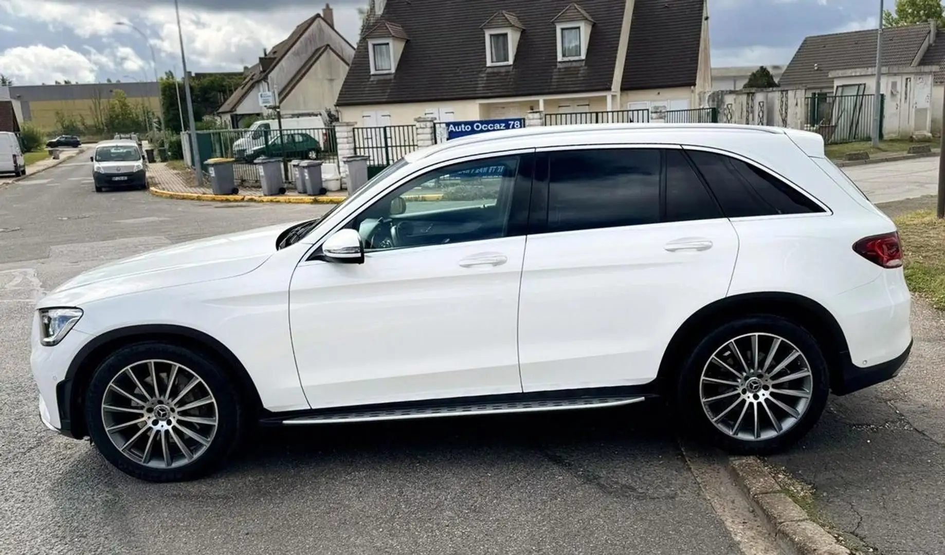 Mercedes-Benz GLC 220 220d BVA9 4Matic AMG Line 194CV ENTRETIEN COMPLET A JOUR GARANTIE 12 M Noir - 2