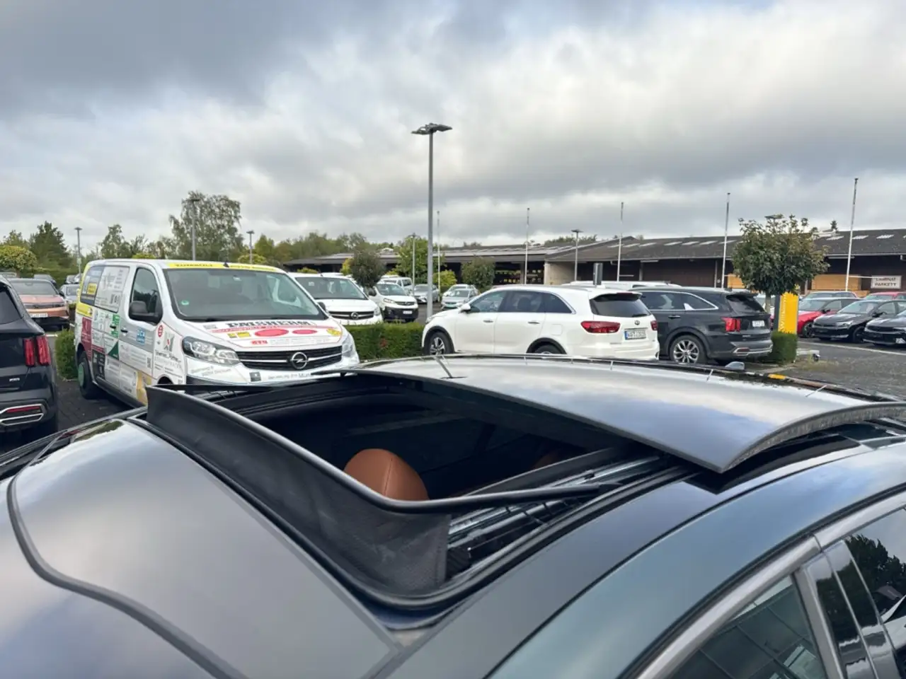 Kia Stinger Tribute Edition 3.3 T-GDI AWD + Klimaautom SHZ Mul 19