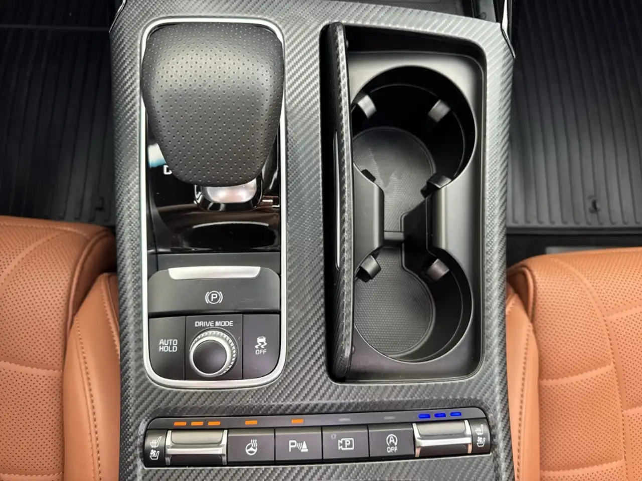 Kia Stinger Tribute Edition 3.3 T-GDI AWD + Klimaautom SHZ Mul 16