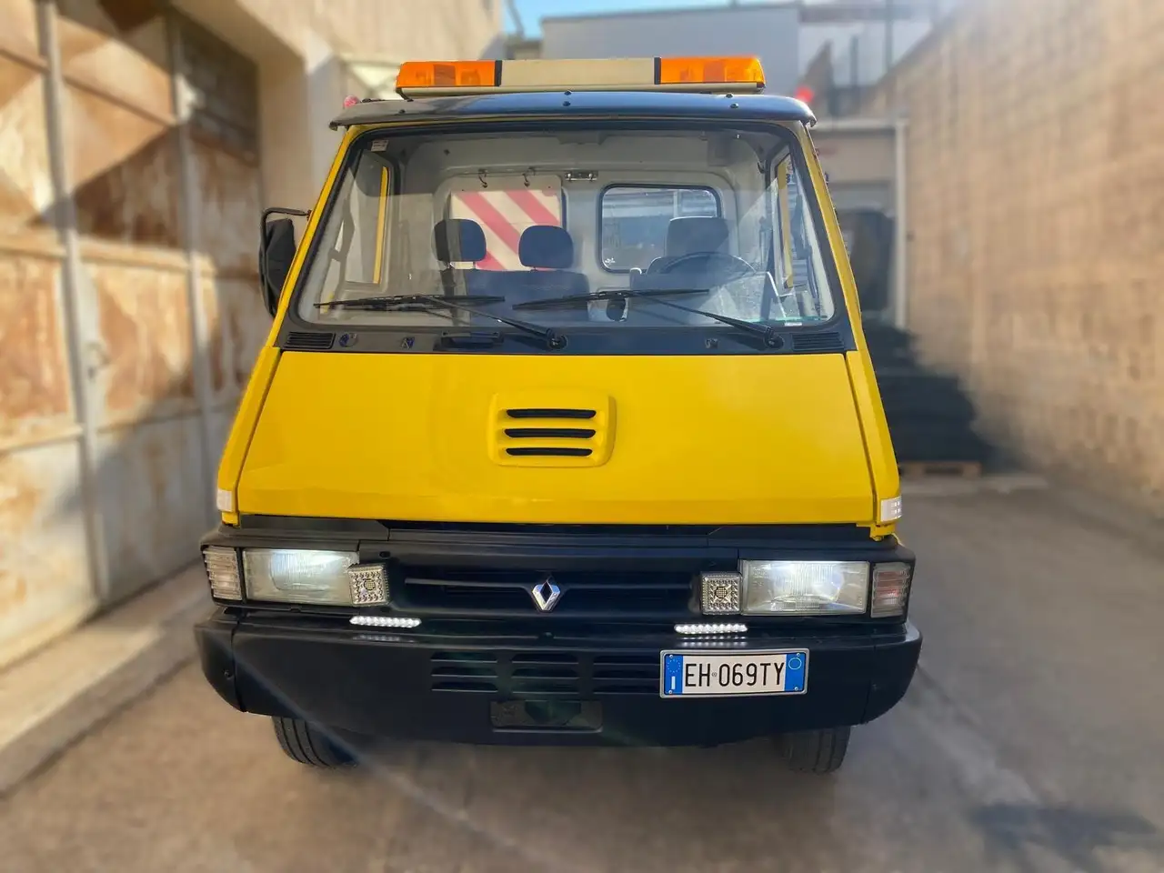 Renault Carroattrezzi V I Allestimento F.lli Cantoni, foto 11