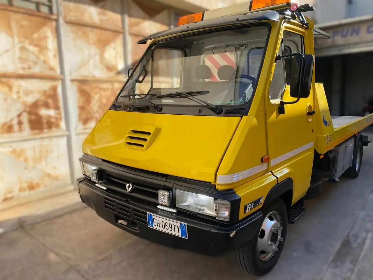 Renault Carroattrezzi V I Allestimento F.lli Cantoni, foto 4