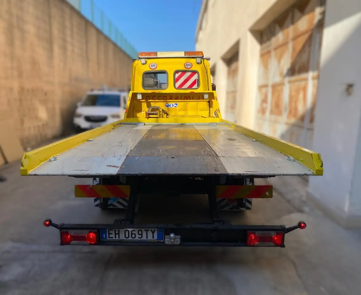 Renault Carroattrezzi V I Allestimento F.lli Cantoni, foto 1