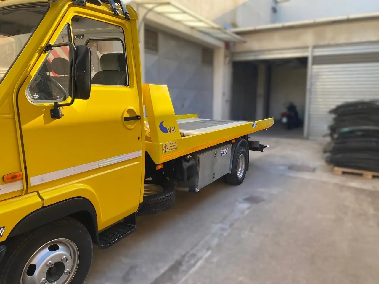 Renault Carroattrezzi V I Allestimento F.lli Cantoni, foto 2