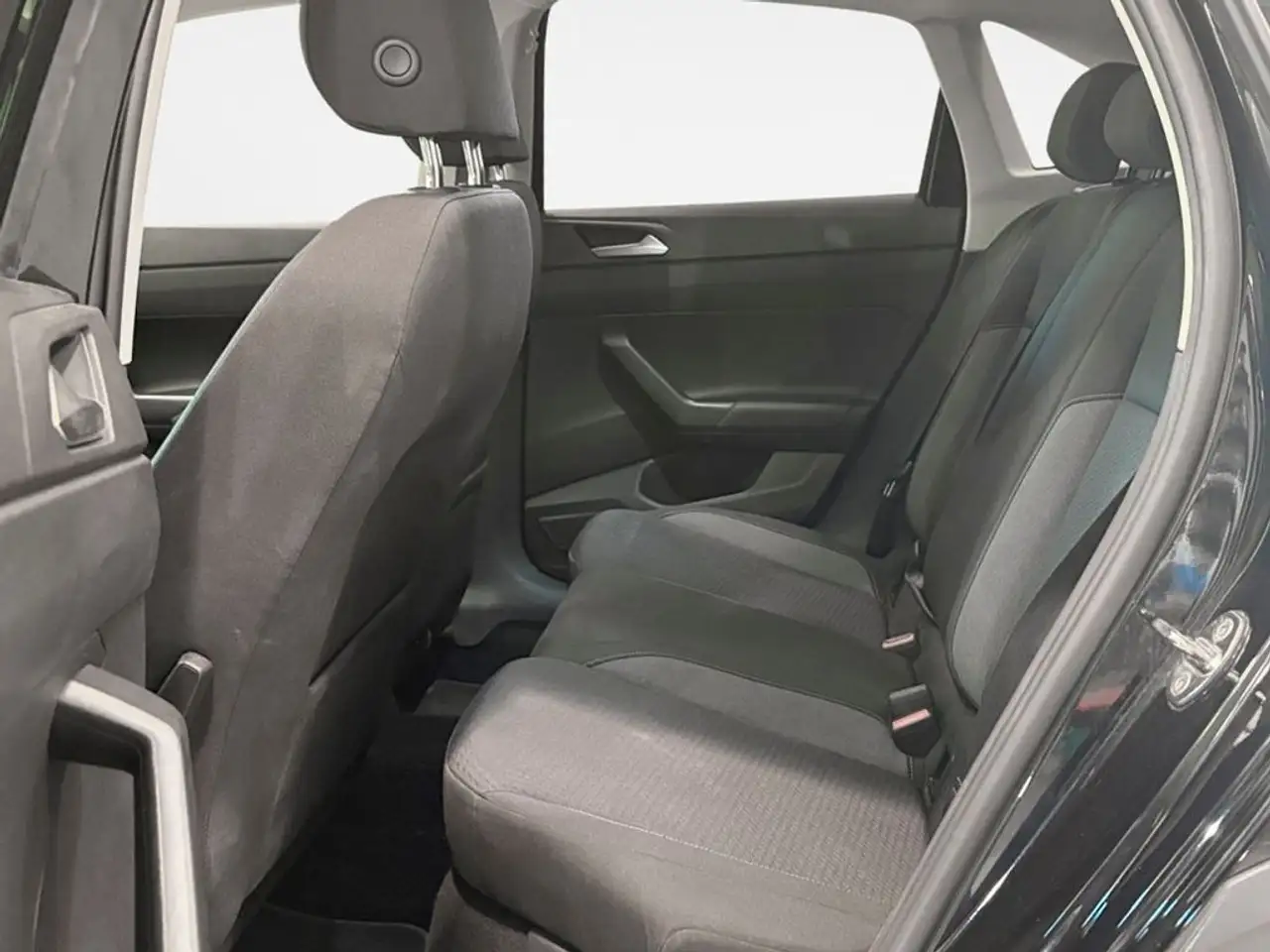2025 Volkswagen Taigo 1.0 TSI Más DSG 85kW, photograph 11
