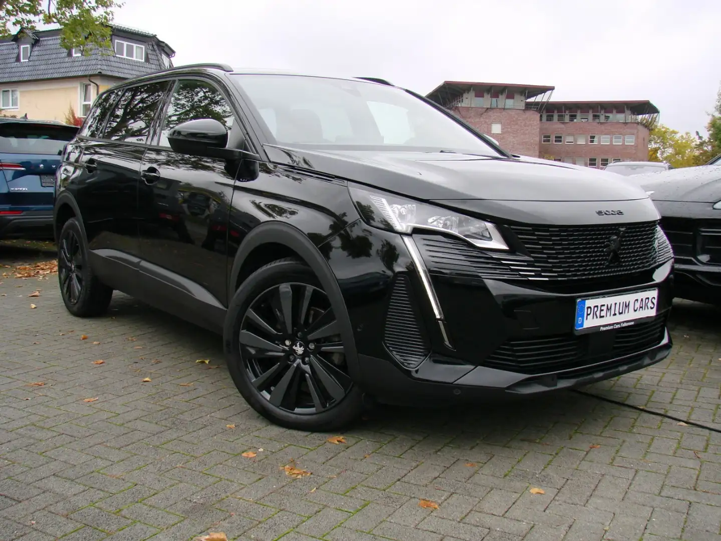 Peugeot 5008 1.2 PureTech 130, GT-Line Leder ACC Navi Pano Schwarz - 1