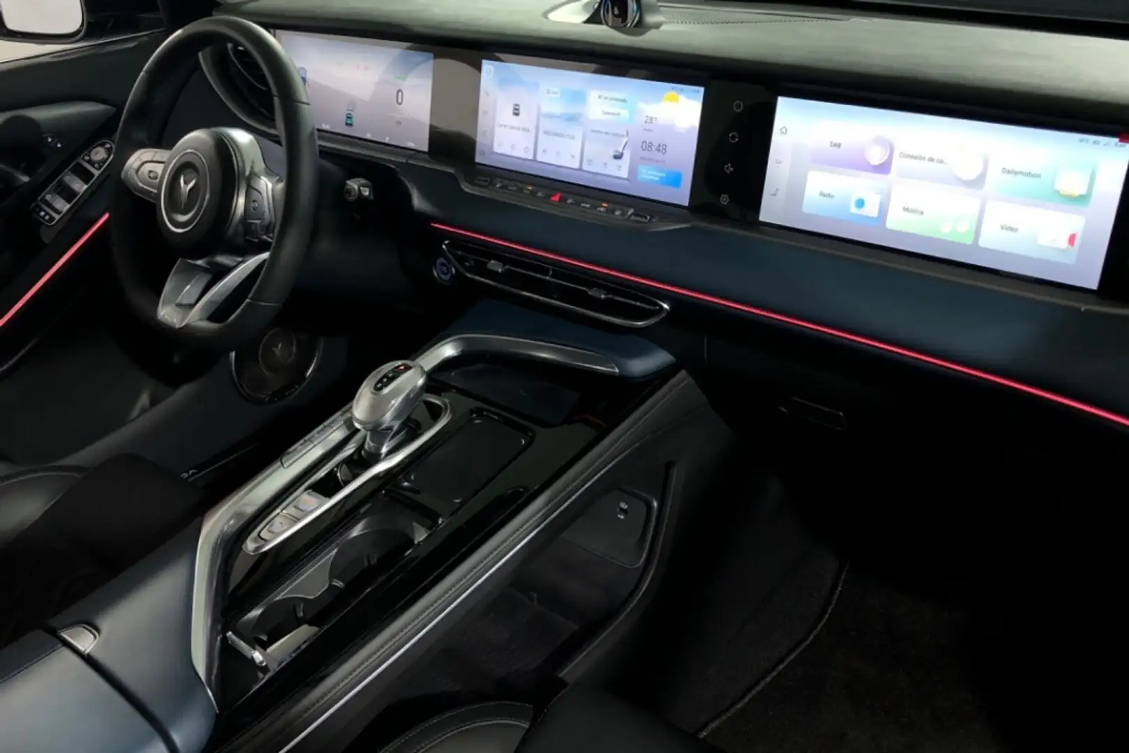 Voyah Free BEV 106KWH LUXURY 4WD 489 5P - 2