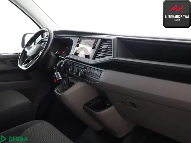 Volkswagen Transporter view 9