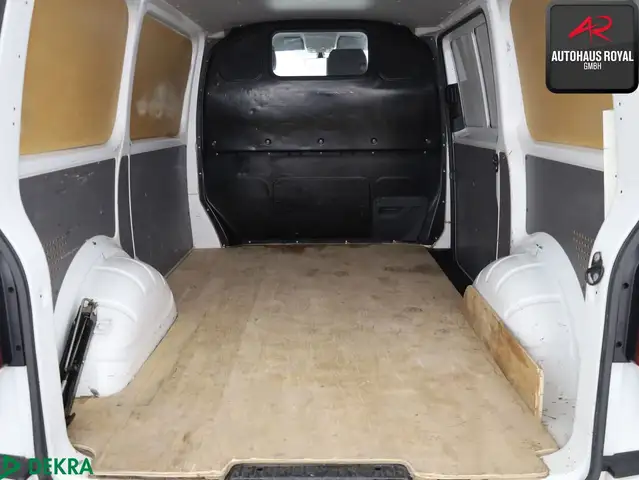 Volkswagen Transporter view 12