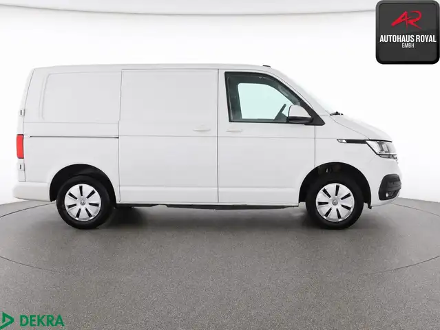 Volkswagen Transporter view 6