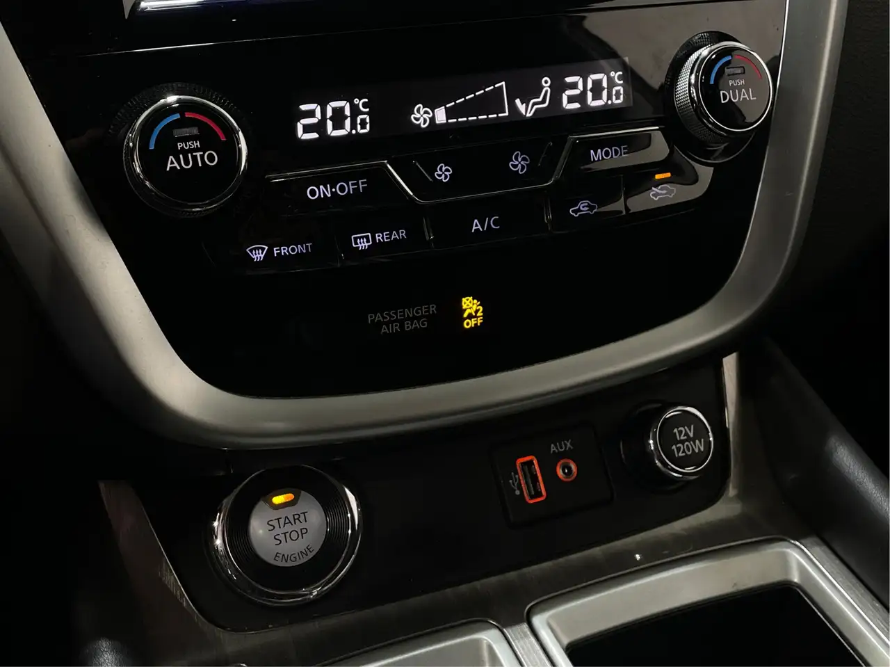 Nissan Murano снимка Nissan Murano