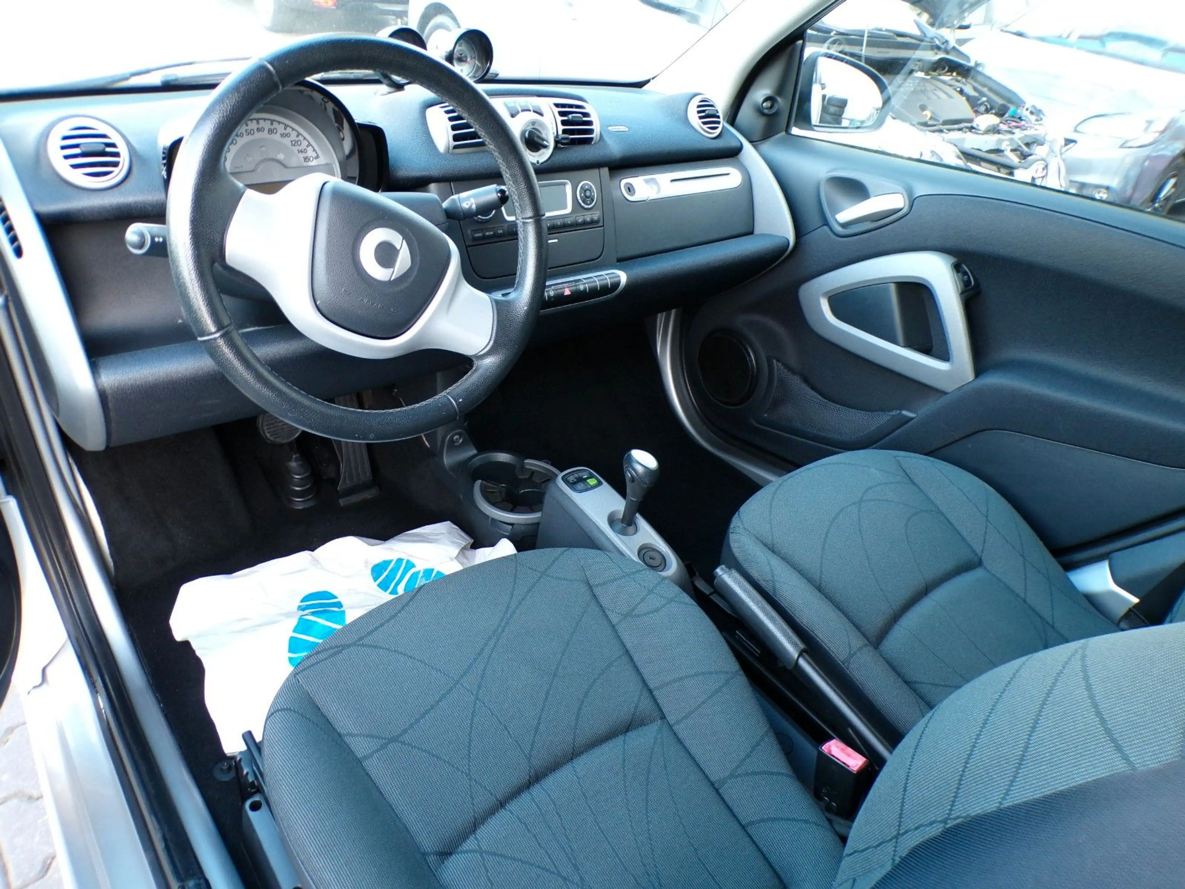 smart forTwo cabrio 1.0 52kW mhd passion — photo 10