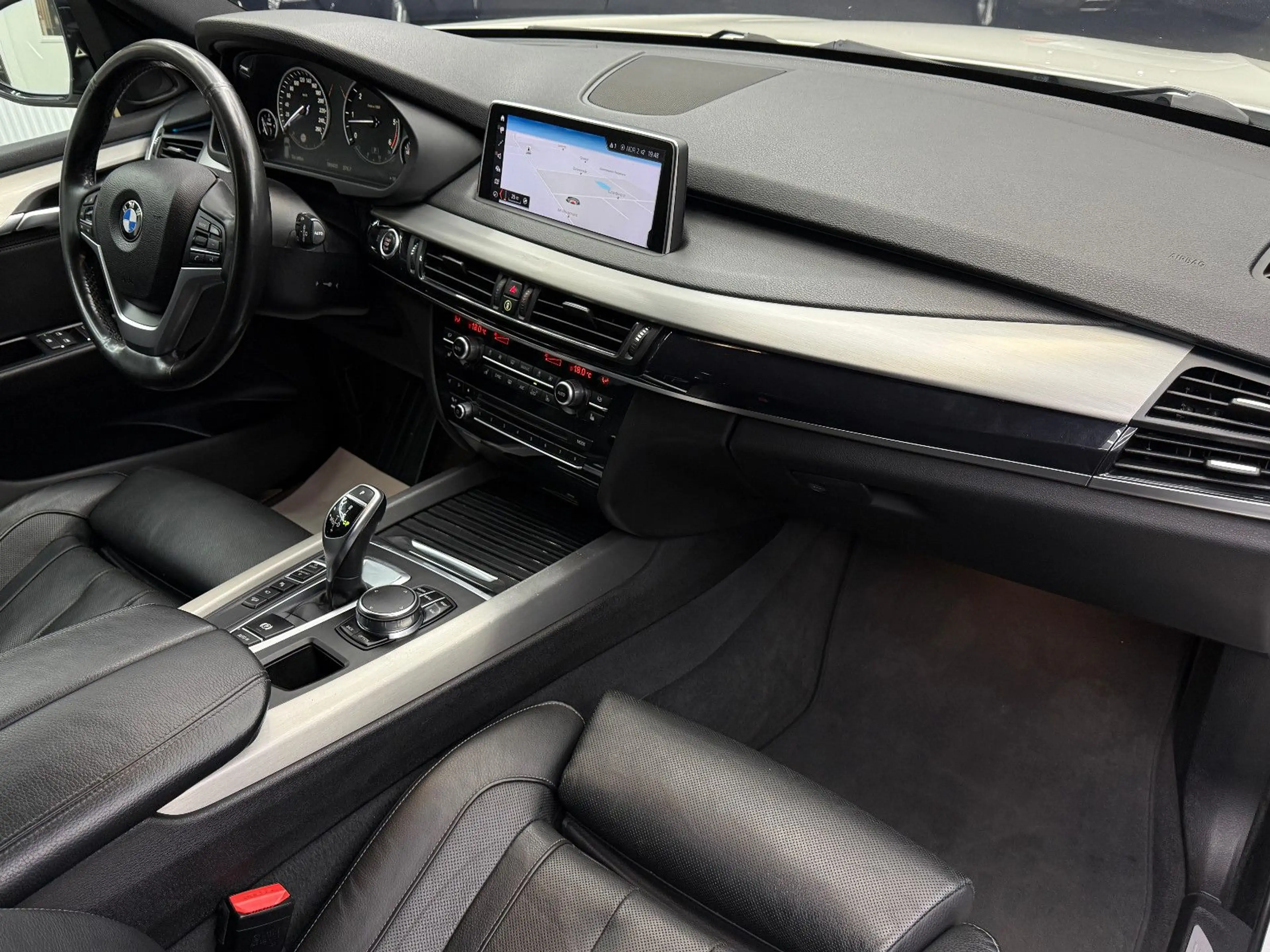 BMW X5 xDrive 40d Keyl. Softclose Sitzklima ACC AHK — photo 7