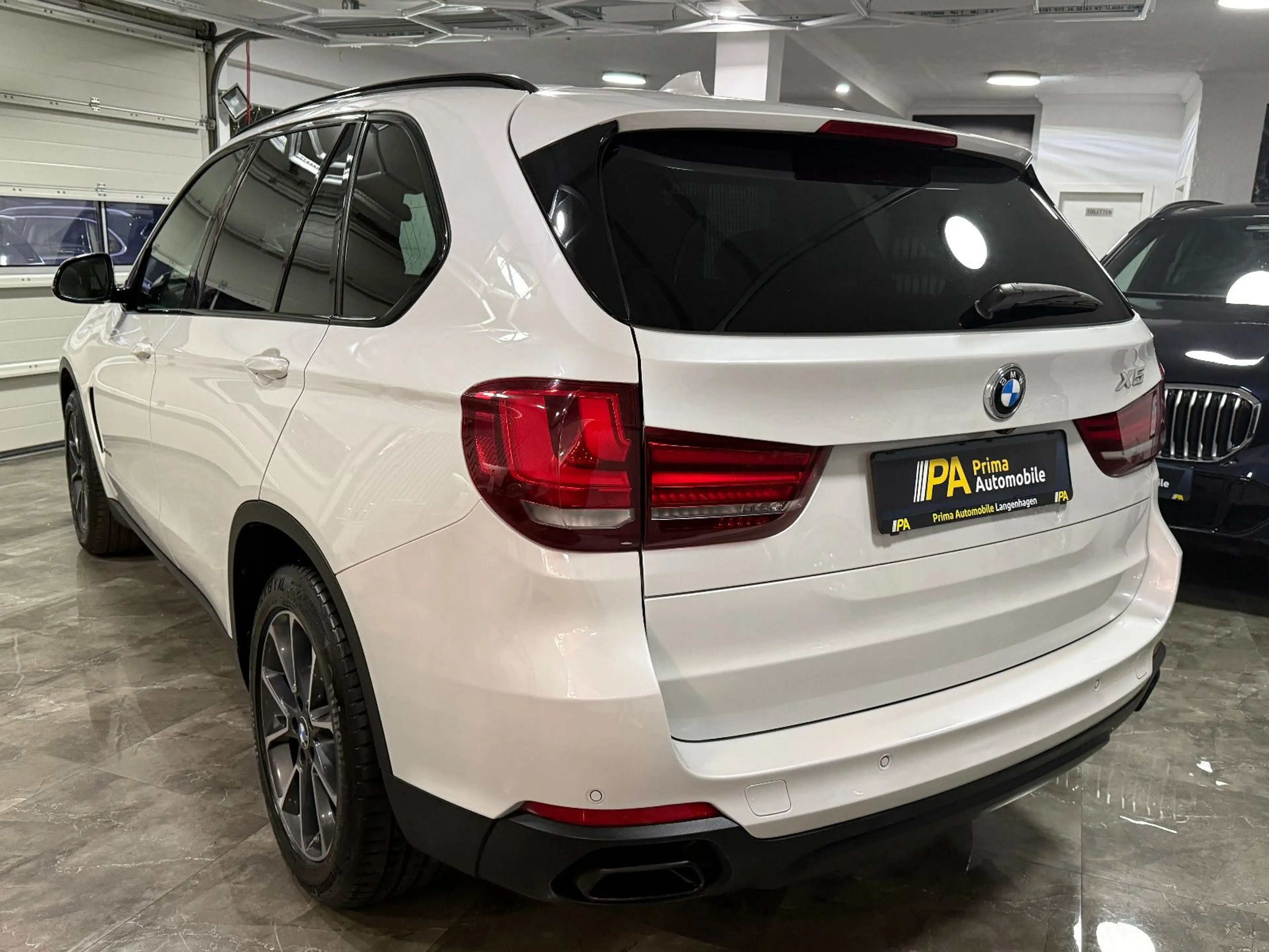BMW X5 xDrive 40d Keyl. Softclose Sitzklima ACC AHK — photo 3