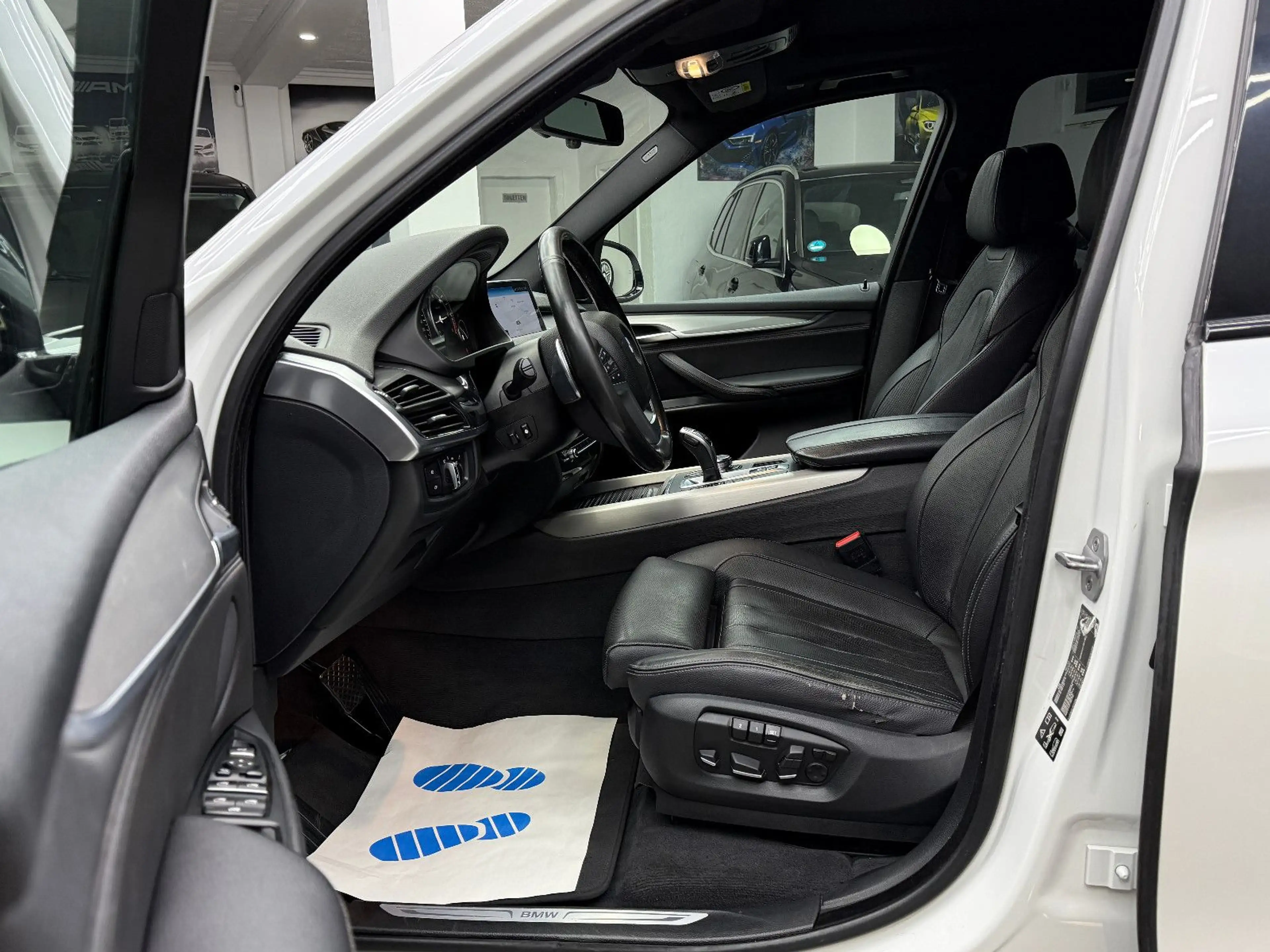 BMW X5 xDrive 40d Keyl. Softclose Sitzklima ACC AHK — photo 11
