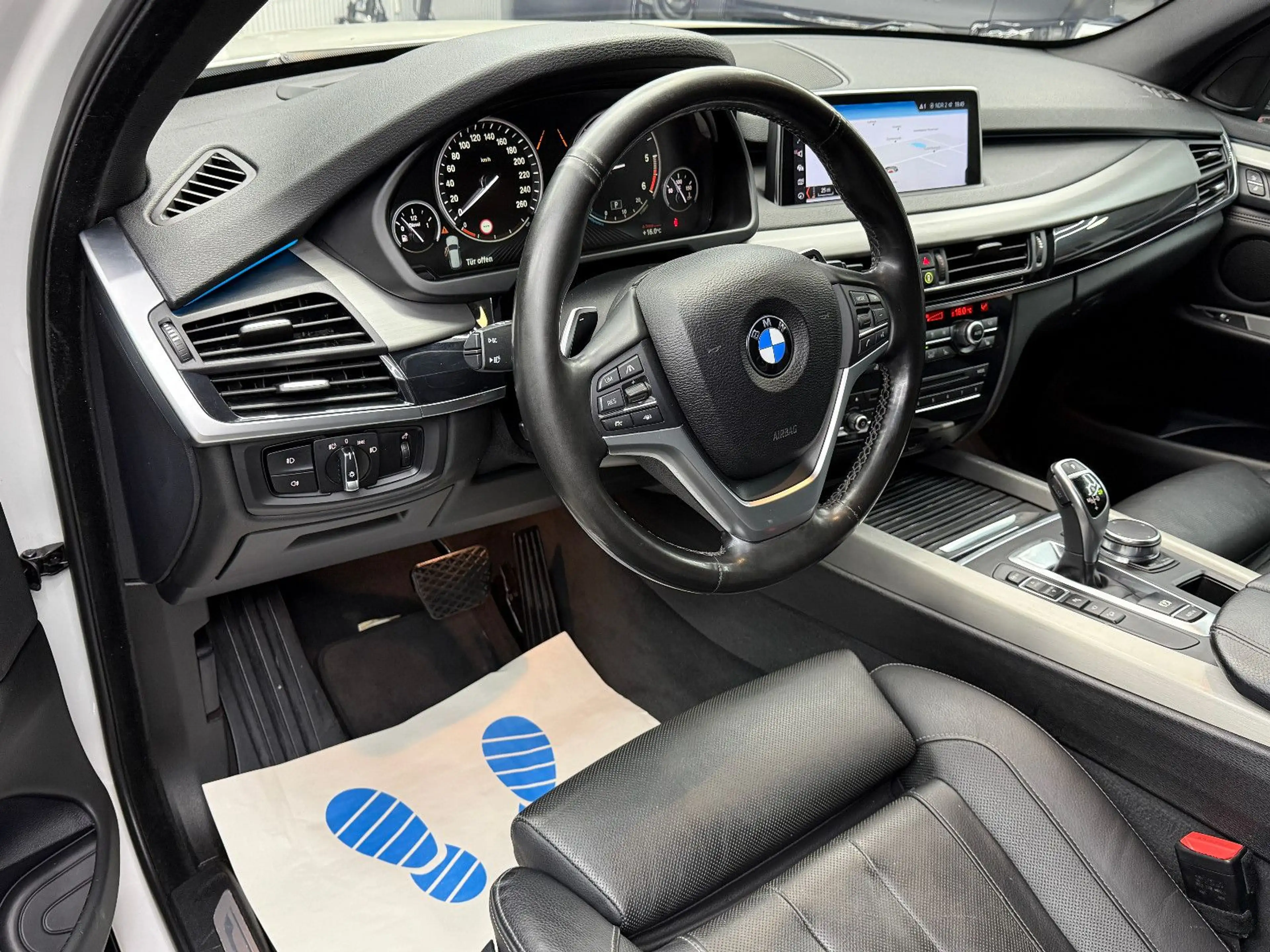 BMW X5 xDrive 40d Keyl. Softclose Sitzklima ACC AHK — photo 10