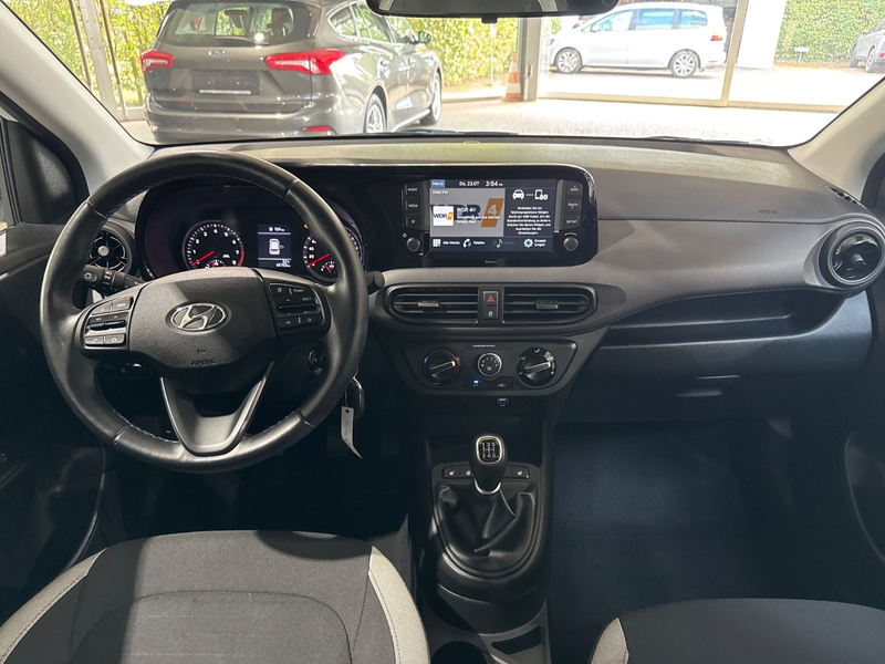 Hyundai i10 Edition 30 CarPlay 15'' Winter 1.Hand — photo 3