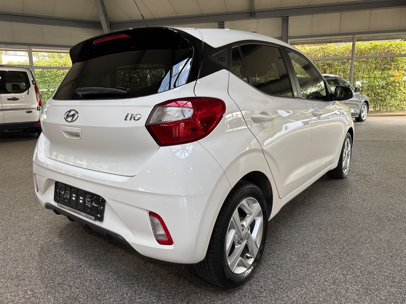 Hyundai i10 Edition 30 CarPlay 15'' Winter 1.Hand — photo 2